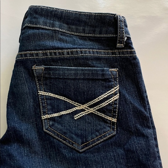 Aeropostale Bermuda Low Rise Shorts Size 3/4 - Picture 13 of 16